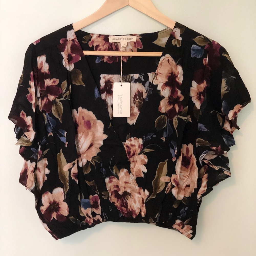 🆕FLORAL CROP TOP